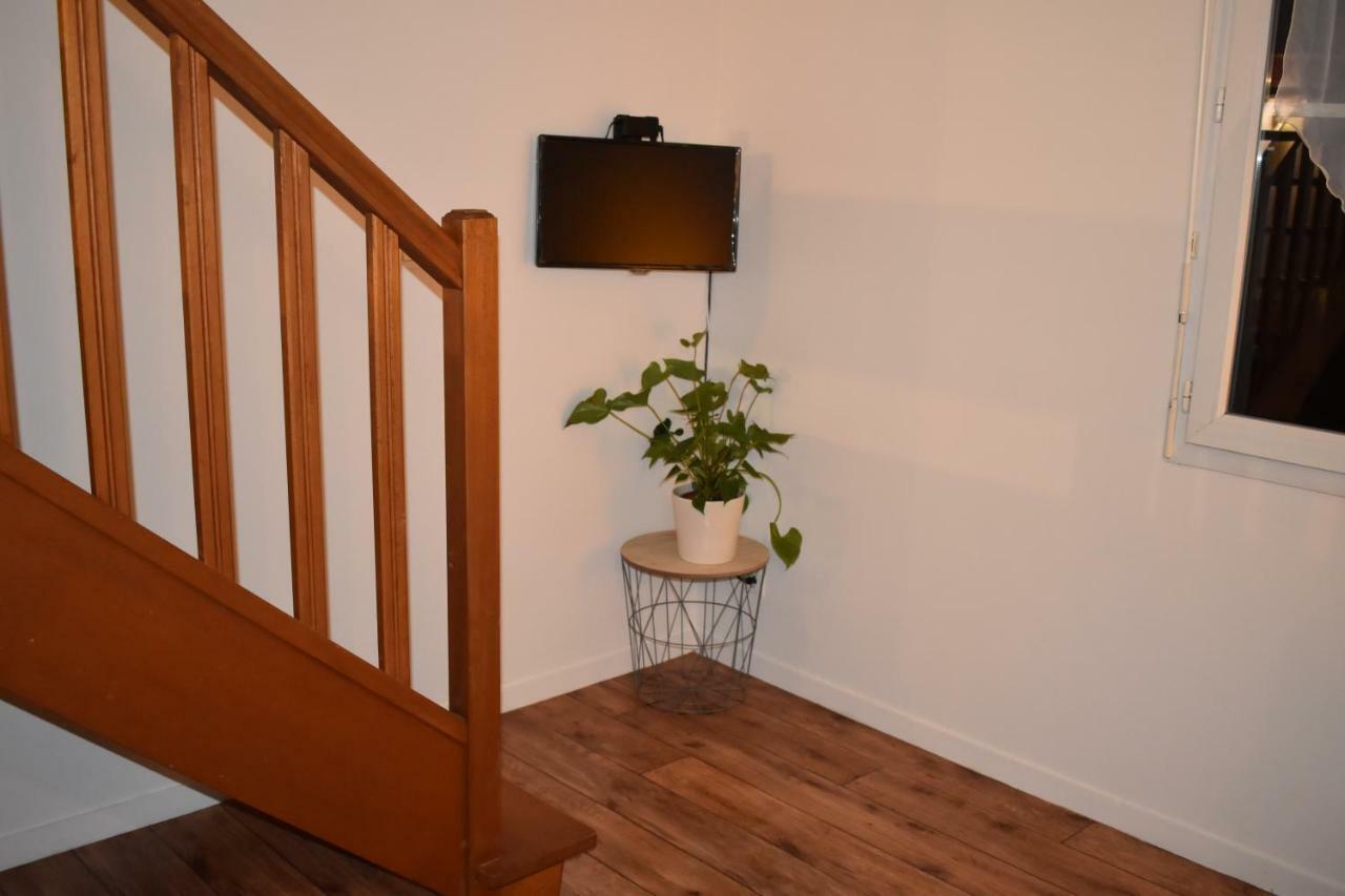 Duplex A 1 Kilometre De Disneyland Paris Montevrain Exterior photo
